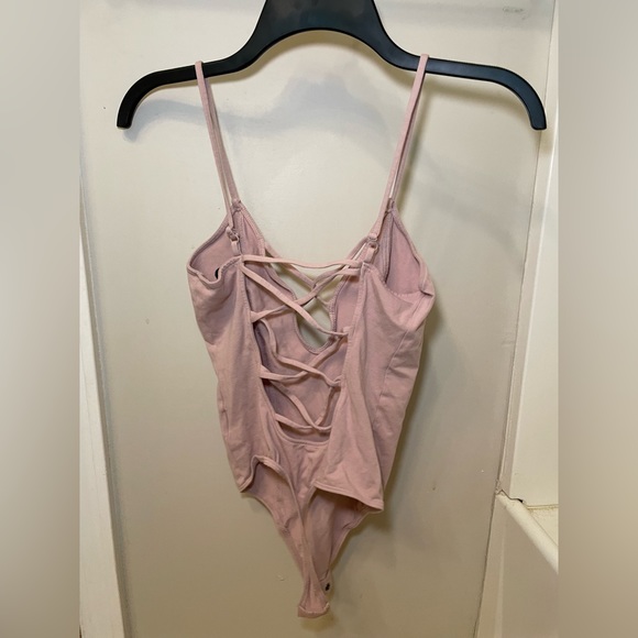 Express pale pink bodysuit - Picture 3 of 3